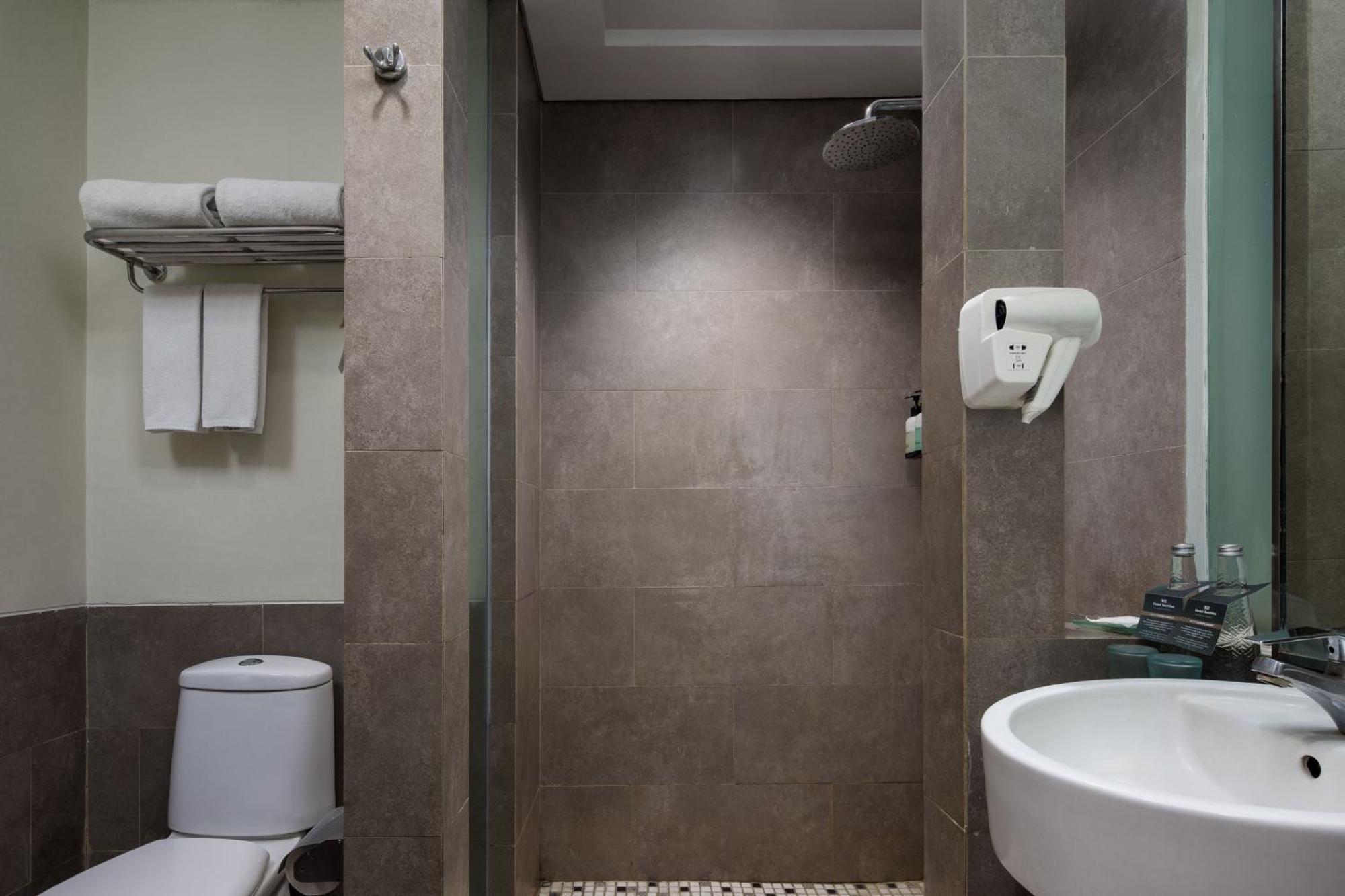 Hotel Santika Bsd City-Serpong Kültér fotó