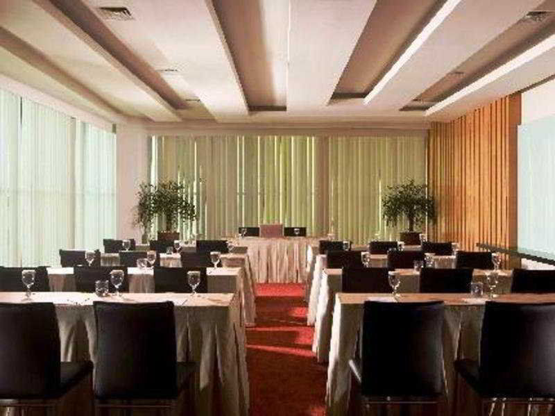 Hotel Santika Bsd City-Serpong Kültér fotó